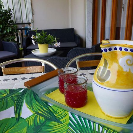 Flower'S Home Сорренто Экстерьер фото