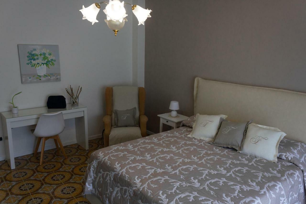 Flower'S Home Сорренто Экстерьер фото